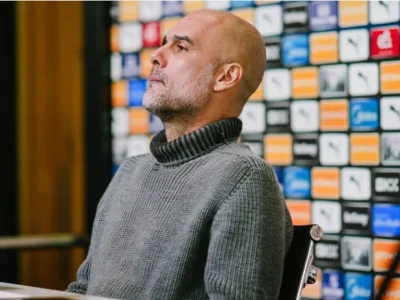 Pep Guardiola tiết lộ lý do ‘cấm cửa’ Rayan Cherki, Man City đối mặt khủng hoảng lực lượng trước Newcastle