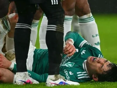 Báo động đỏ ở Liverpool: Slot thừa nhận khủng hoảng chấn thương, Endo dính chấn thương nặng