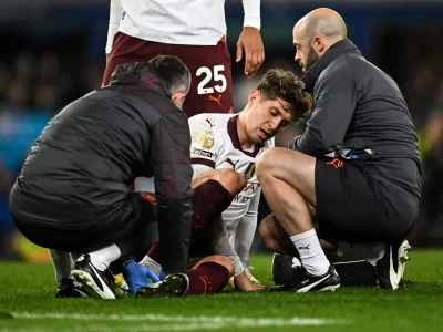 John Stones sắp rời Man City: Hành trình từ ‘bom xịt’ đến huyền thoại và phút huy hoàng đáng nhớ