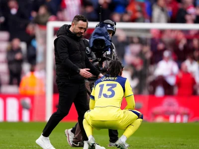 Tottenham Đứng Trước Bờ Vực Xuống Hạng: De Zerbi Chỉ Còn Biết Cầu May?