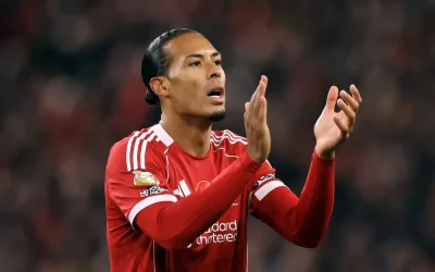 Van Dijk nổi giận với Rooney: 'Cựu danh thủ đừng dùng chỉ trích để câu view, hãy bảo vệ cầu thủ trẻ!' 1