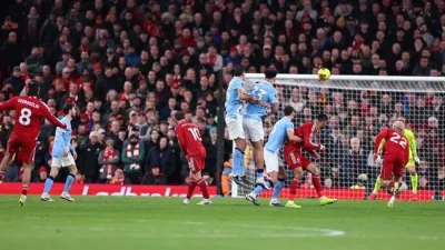 Sốc! Szoboszlai sắp phá kỷ lục 'thánh sút phạt' Suarez, nhưng Liverpool mất anh vì án treo giò 1