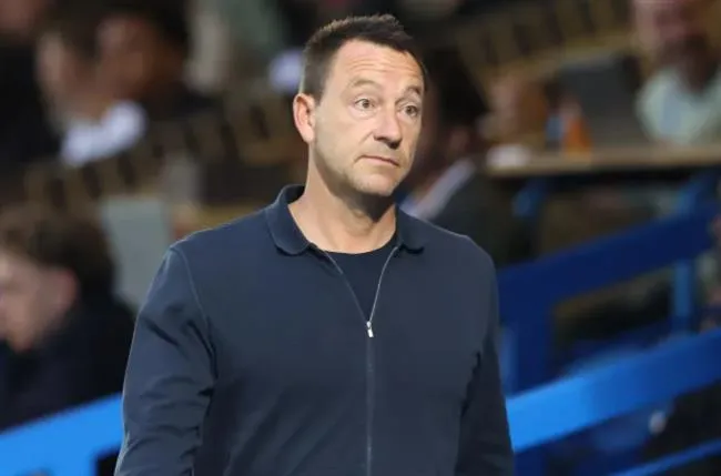 John Terry mua lại Colchester United